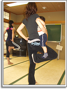 子連れでヨガ
